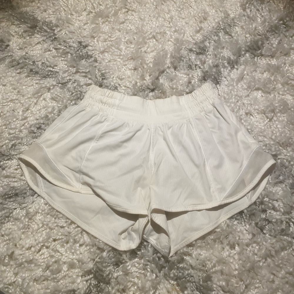 Lululemon Hotty-hot shorts